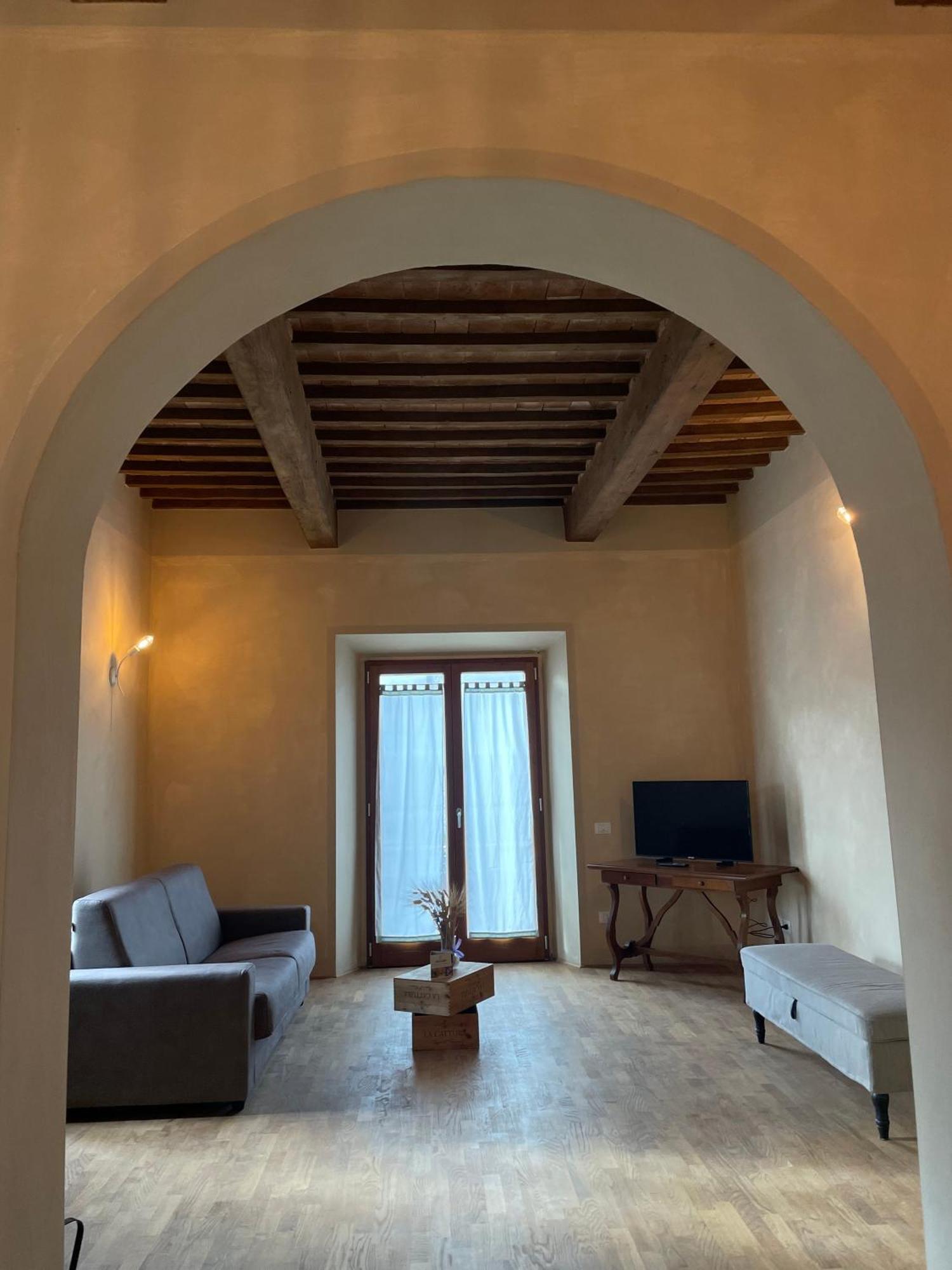 Casa Vacanze Le Due Torri ヴァダ エクステリア 写真